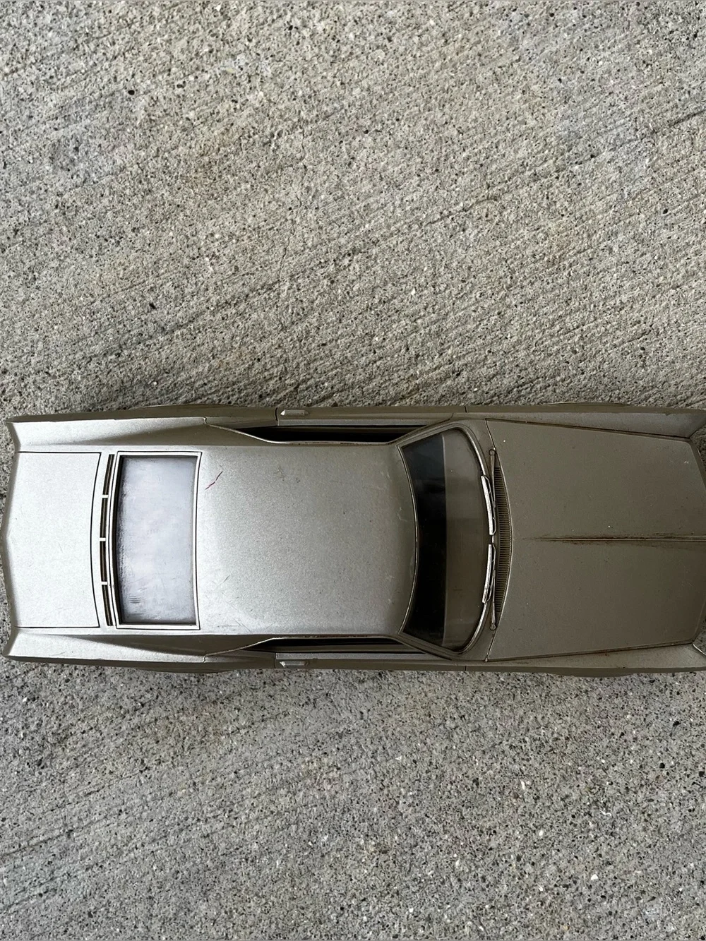 Vintage 1966 Gold Buick Riviera Dealer Promo Model Plastic Car 1:25 Scale